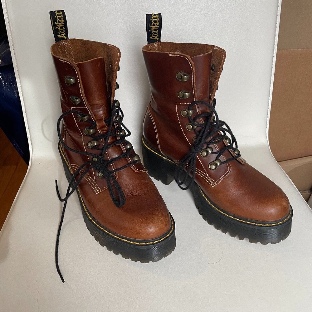 Dr Martens Leona platform boots